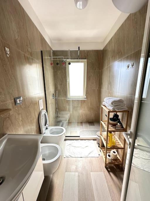 Great Apartament Near Lake & Blloku Area Тирана Екстер'єр фото